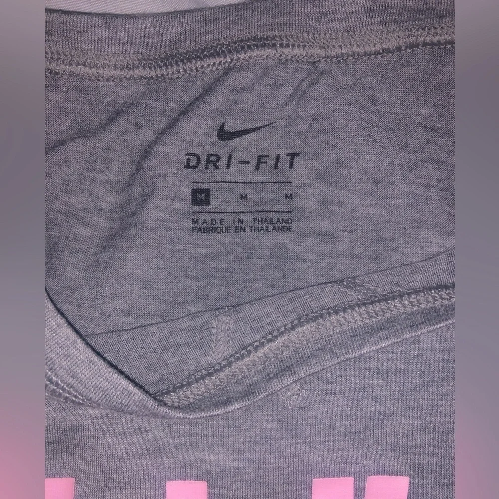 Girls’ Nike DRI-FIT T-Shirt size Medium
